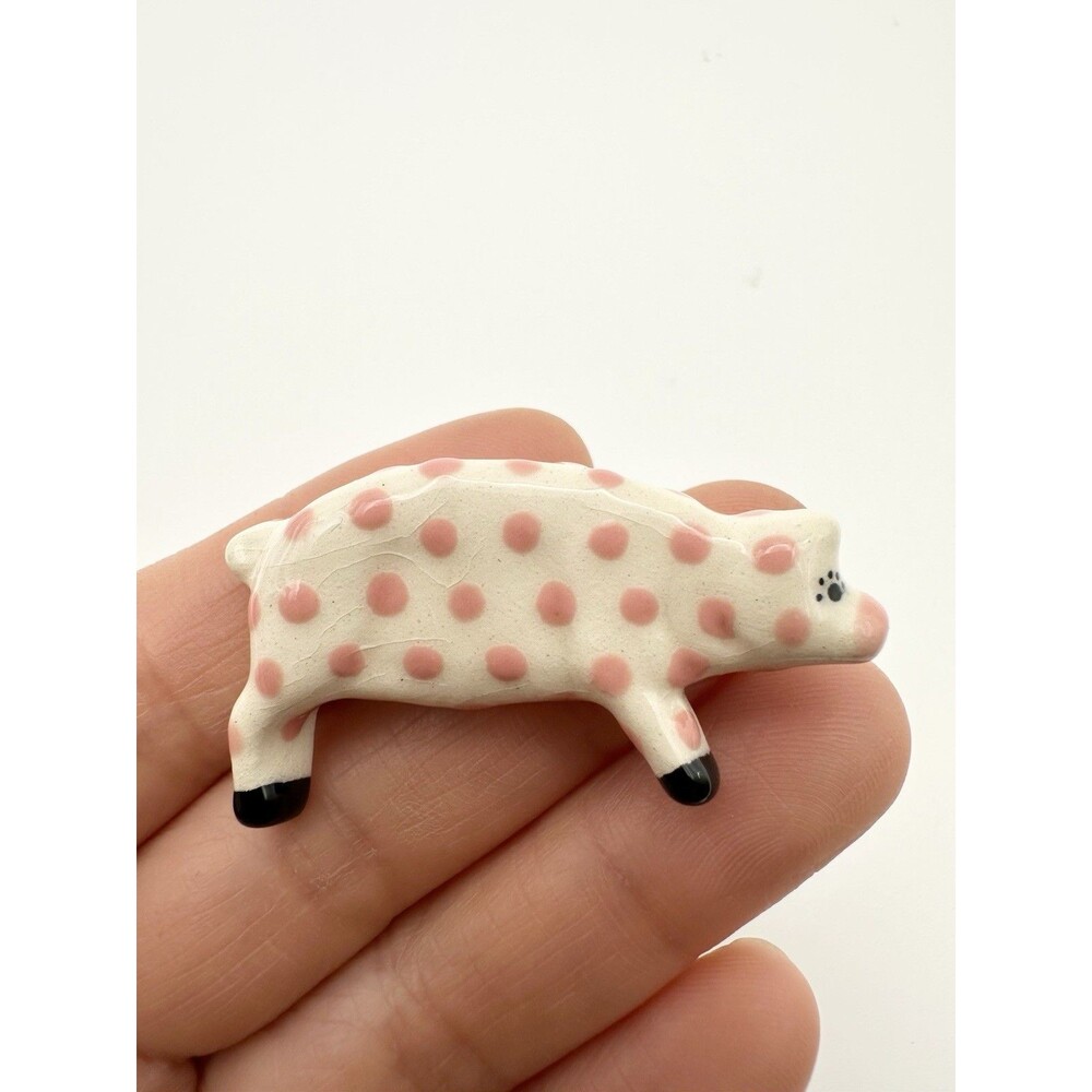Vintage Parrot Pearls Ceramic Pig Brooch Pin